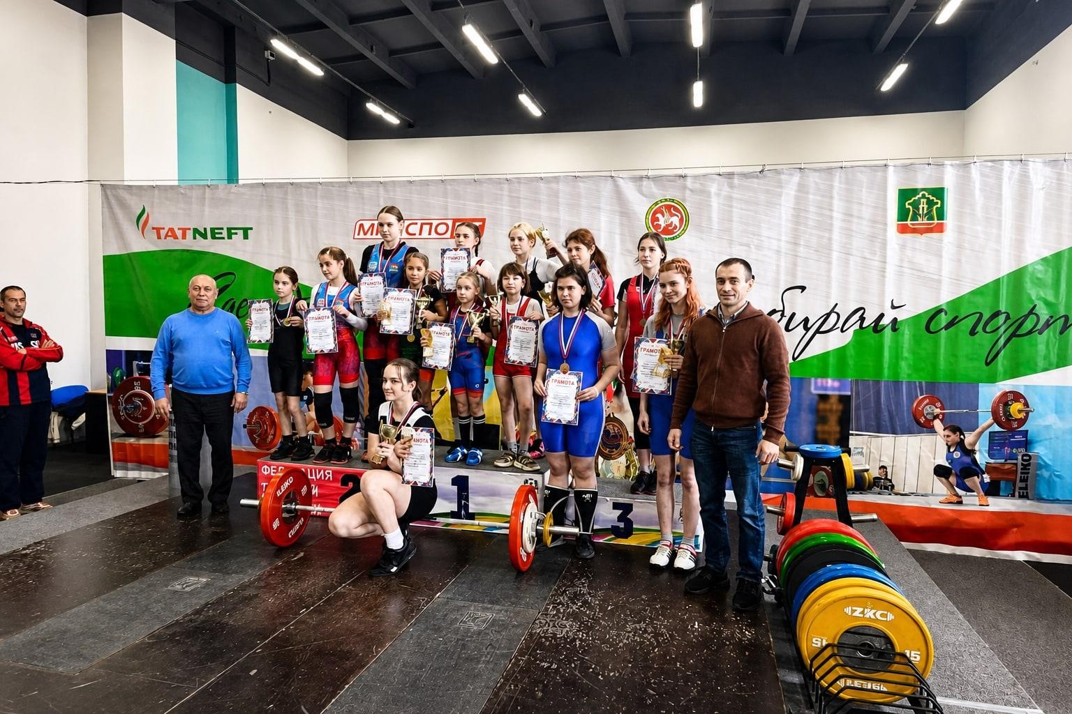 Альметьевские тяжелоатлеты взяли семь медалей на первенстве памяти Николая Фёдорова
