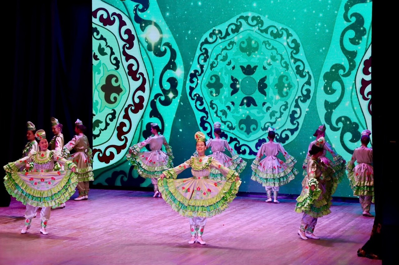 Праздничный концерт ко Дню народного единства