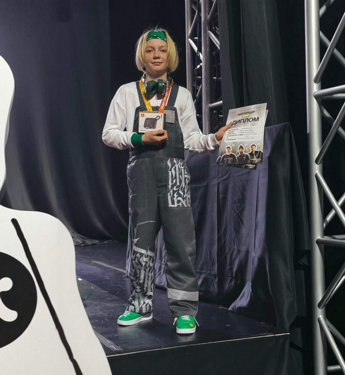 Шестиклассник гимназии №5 Эмиль Минкин стал победителем международного фестиваля уличного танца