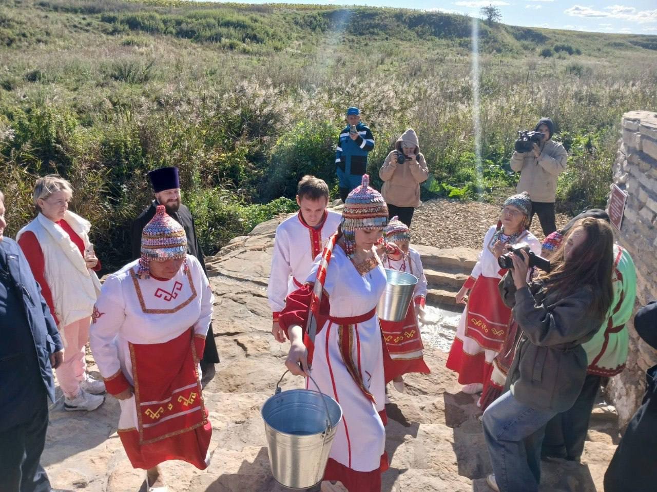 В Нурлатском районе открыли благоустроенный родник в честь апостола Андрея Первозванного