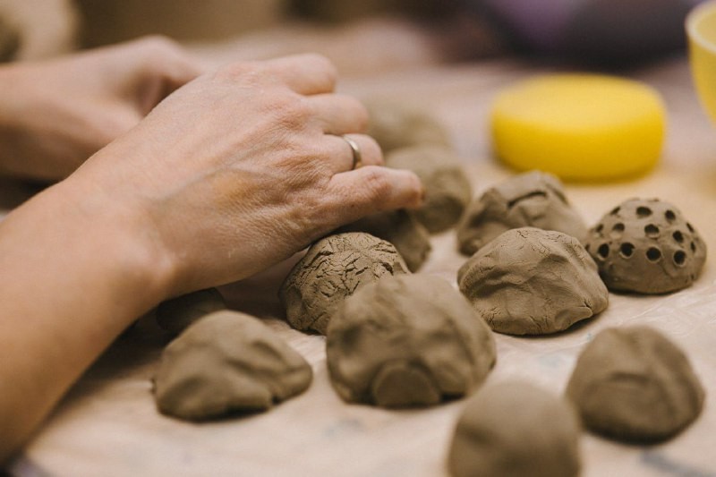 В Альметьевске подведут итоги сезона «Открытых мастерских» на выставке «Формы обратной связи»