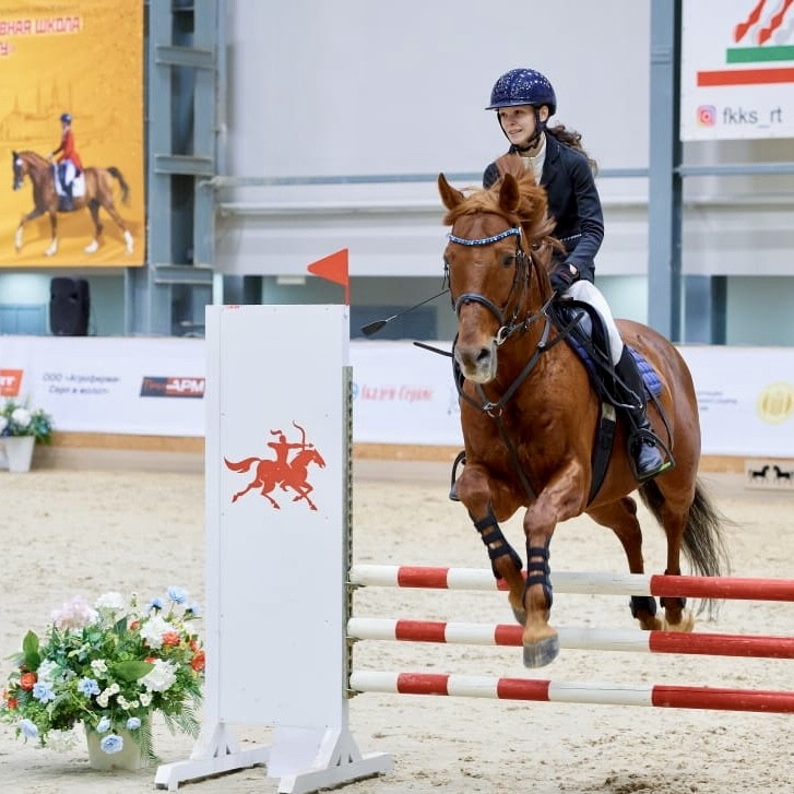 Юные всадницы клуба «Актай» успешно выступили на «Новогоднем Кубке Федерации конного спорта РТ»